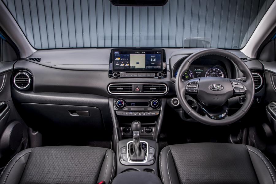 Торпедо Hyundai Kona Hybrid (OS) 2019 года  (UK) (фото 17 из 40)